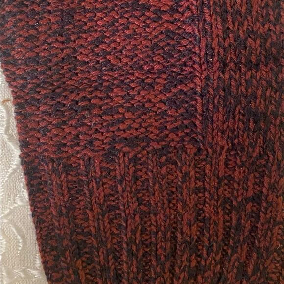 🛍Blue Ice Burgundy knit long sleeve Sweater, Size : Medium - Picture 6 of 8